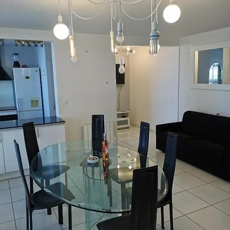 Beautiful Duplex With Pool And Sea View In Bormes-Les-Mimosas Appartamento
